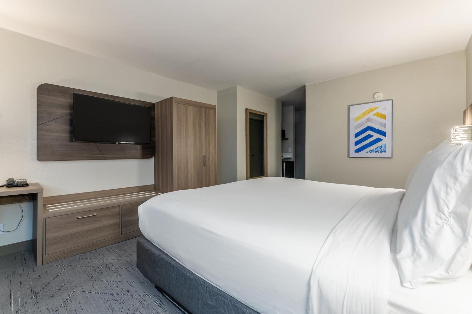 Hotel Express Nuys By Ihg