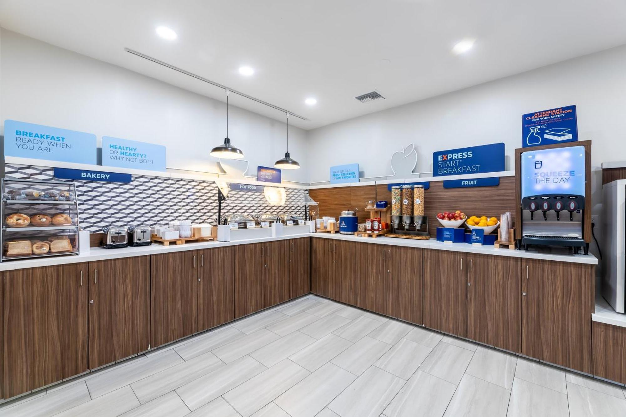 Express Nuys By Ihg Hotel Los Angeles