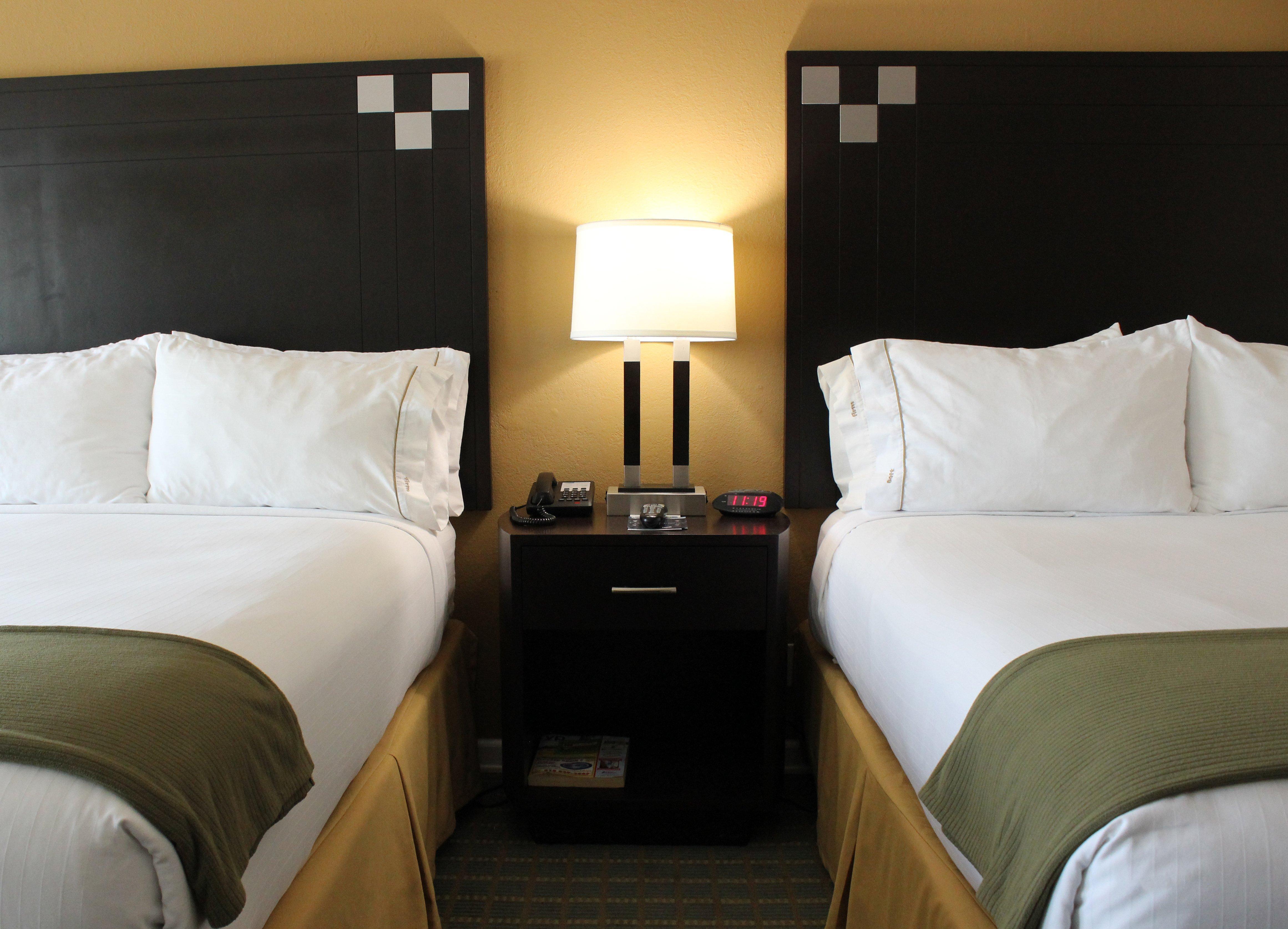 Express Nuys By Ihg Hotel