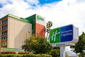 Express Nuys By Ihg Los Angeles