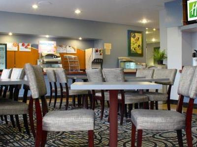 Hotel Express Nuys By Ihg 2*